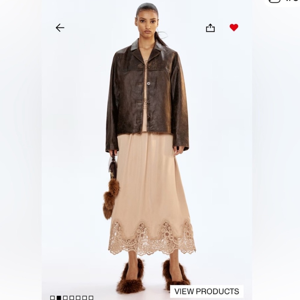 H&M Beige A-Line Skirt with Lace Hem